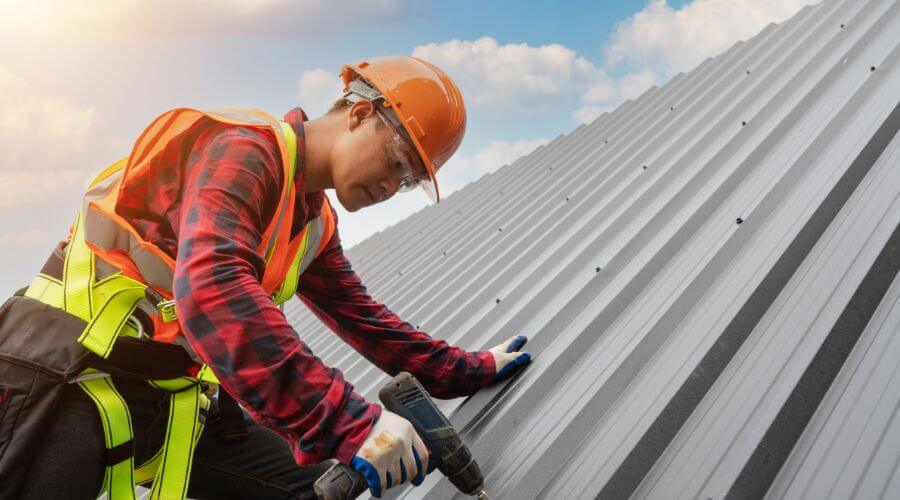 GAF certified roofer in Sarah, MS